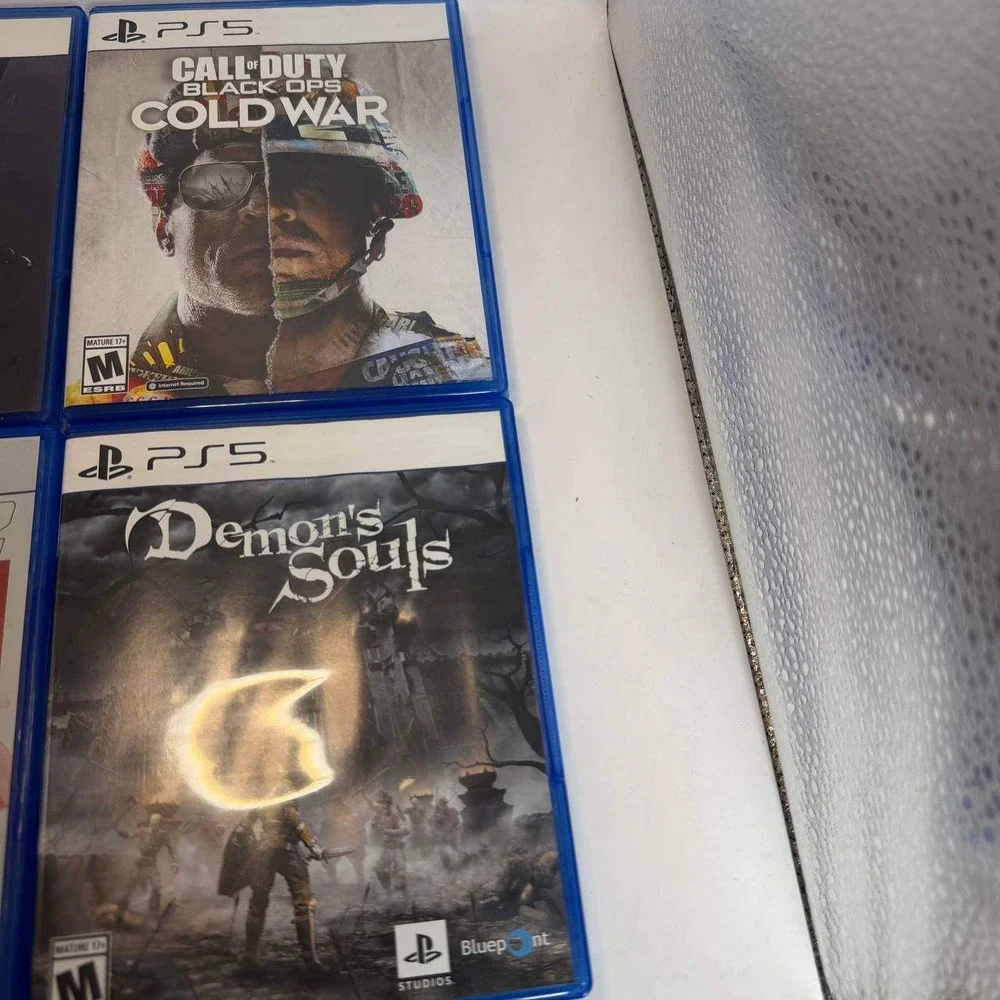 PS5 Game Bundle Hitman 3 Call of Duty Cold War NBA 2K22 Demon's Souls PS5